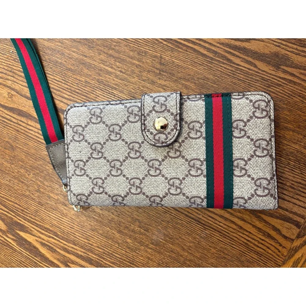 Gucci Designer GG Monogram Phone Wallet Case Mirror Card Holder Wristlet Beige